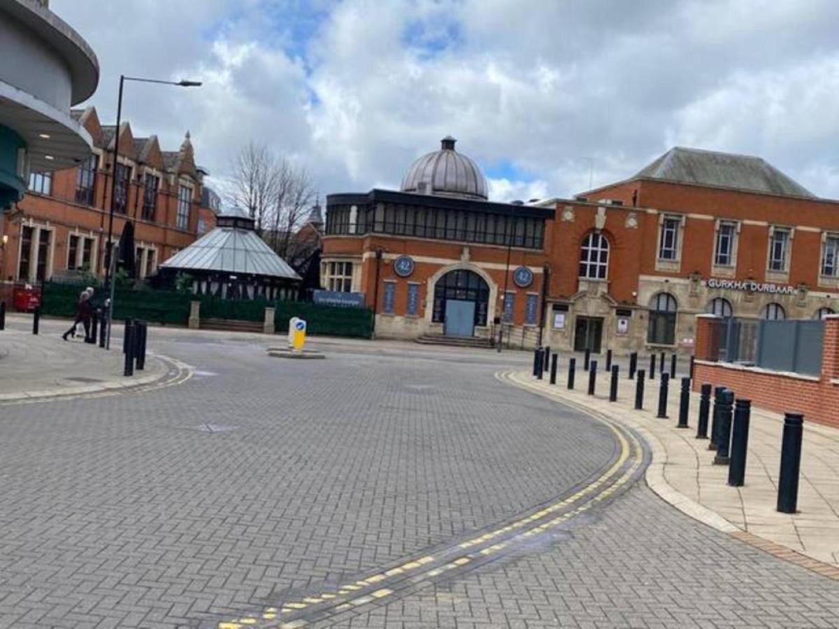 Central Newly Built 2 Bed Duplex Penthouse With Free On-Site Gated Parking, Lift Access, Self Check-In, Super Fast Wifi, Two Cathedral View Terraces & Sleeps 6 Peterborough Esterno foto
